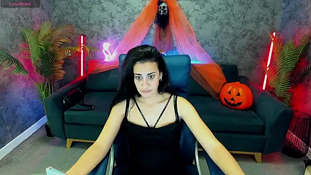 Snapshot of CherrySecrett chatting on 28, 10, 2025 CherrySecrett online show from 28, 10, 2025