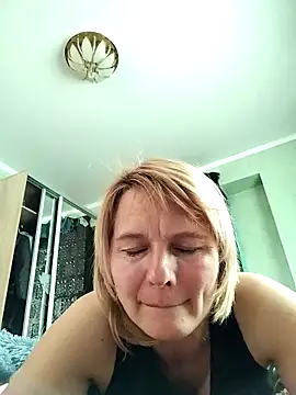 Snapshot of Masha412111 chatting on 6, 10, 2025 Masha412111 online show from 6, 10, 2025