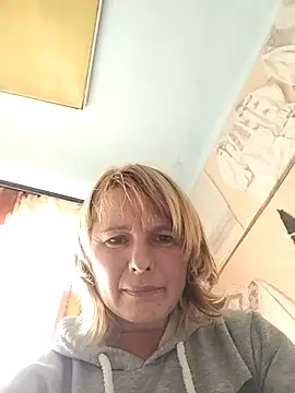 Snapshot of Masha412111 chatting on 8, 10, 2025 Masha412111 online show from 8, 10, 2025