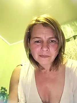 Snapshot of Masha412111 chatting on 3, 11, 2025 Masha412111 online show from 3, 11, 2025