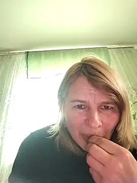 Snapshot of Masha412111 chatting on 8, 11, 2025 Masha412111 online show from 8, 11, 2025