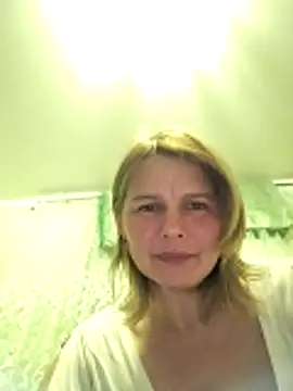 Snapshot of Masha412111 chatting on 30, 11, 2025 Masha412111 online show from 30, 11, 2025