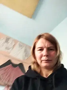 Snapshot of Masha412111 chatting on 2, 12, 2025 Masha412111 online show from 2, 12, 2025