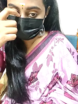 Snapshot of Dheronika_sweetie chatting on 6, 10, 2025 Dheronika sweetie online show from 6, 10, 2025