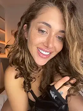 Snapshot of Malasantababy chatting on 17, 10, 2025 Malasantababy online show from 17, 10, 2025