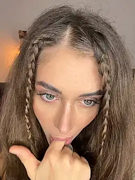 Snapshot of Malasantababy chatting on 22, 10, 2025 Malasantababy online show from 22, 10, 2025