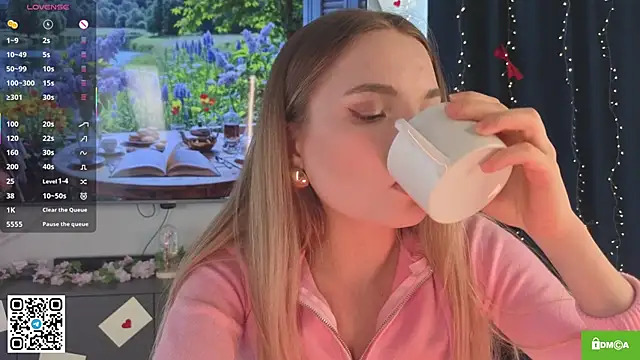 JulieLupo online show from 14, 3, 2026