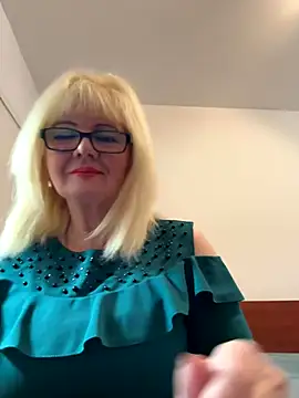 Snapshot of BoloshkaBlonda chatting on 26, 10, 2025 BoloshkaBlonda online show from 26, 10, 2025