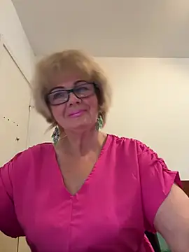 Snapshot of BoloshkaBlonda chatting on 2, 7, 2026 BoloshkaBlonda online show from 2, 7, 2026