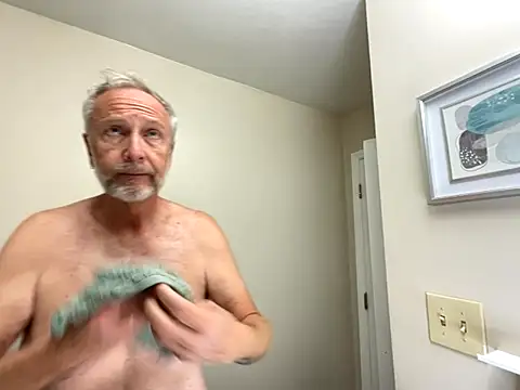 Snapshot of ApolloThrust chatting on 3, 11, 2025 ApolloThrust online show from 3, 11, 2025