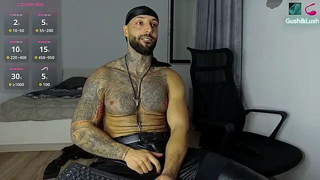 Snapshot of MasculineGuy99 chatting on 10, 10, 2025 MasculineGuy99 online show from 10, 10, 2025