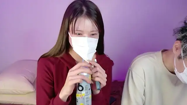 Snapshot of streetfuckers-jp2 chatting on 18, 12, 2025 streetfuckers-jp2 online show from 18, 12, 2025