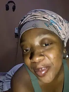 Snapshot of Barbiianaa chatting on 7, 10, 2025 Barbiianaa online show from 7, 10, 2025