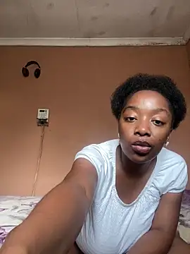 Snapshot of Barbiianaa chatting on 10, 10, 2025 Barbiianaa online show from 10, 10, 2025