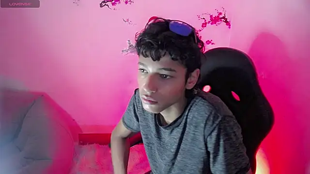 Snapshot of Im_david02 chatting on 22, 10, 2025 Im david02 online show from 22, 10, 2025