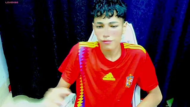 Snapshot of Im_david02 chatting on 8, 11, 2025 Im david02 online show from 8, 11, 2025