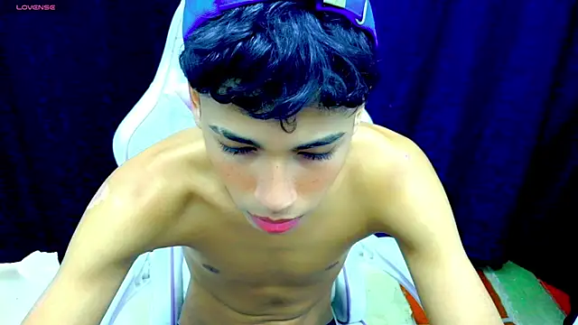 Snapshot of Im_david02 chatting on 10, 11, 2025 Im david02 online show from 10, 11, 2025