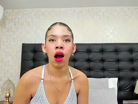 EmaGarcess online show from 8, 10, 2025