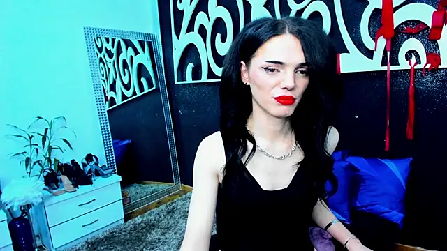 Snapshot of Vanessa4Dom chatting on 7, 5, 2026 Vanessa4Dom online show from 7, 5, 2026
