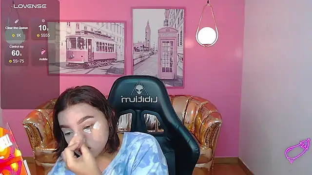 Snapshot of mia_foster_t chatting on 20, 11, 2025 mia foster t online show from 20, 11, 2025