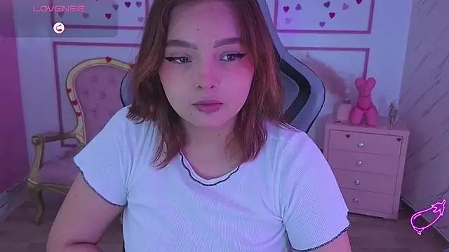 mia foster t online show from 12, 4, 2026