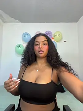 Snapshot of mitschellfox21 chatting on 5, 11, 2025 mitschellfox21 online show from 5, 11, 2025