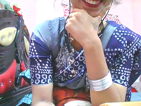 Snapshot of night_queeen7 chatting on 4, 11, 2025 night queeen7 online show from 4, 11, 2025