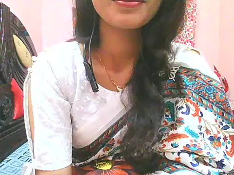 Snapshot of night_queeen7 chatting on 14, 11, 2025 night queeen7 online show from 14, 11, 2025