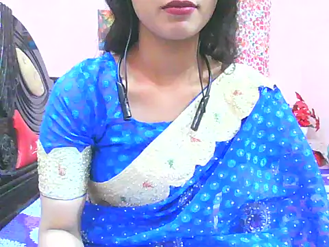 Snapshot of night_queeen7 chatting on 19, 11, 2025 night queeen7 online show from 19, 11, 2025