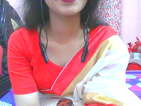 Snapshot of night_queeen7 chatting on 20, 11, 2025 night queeen7 online show from 20, 11, 2025