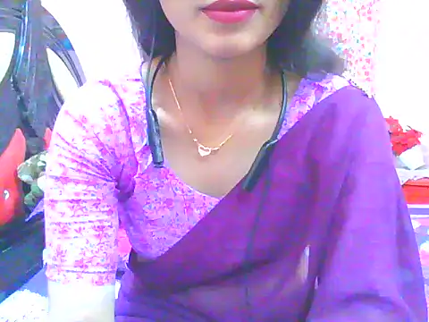 Snapshot of night_queeen7 chatting on 22, 11, 2025 night queeen7 online show from 22, 11, 2025