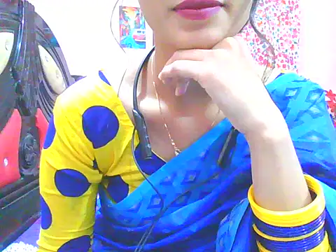 Snapshot of night_queeen7 chatting on 25, 11, 2025 night queeen7 online show from 25, 11, 2025