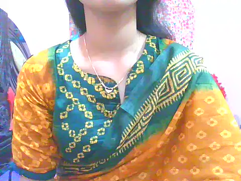 Snapshot of night_queeen7 chatting on 28, 11, 2025 night queeen7 online show from 28, 11, 2025