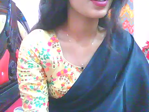 Snapshot of night_queeen7 chatting on 13, 12, 2025 night queeen7 online show from 13, 12, 2025