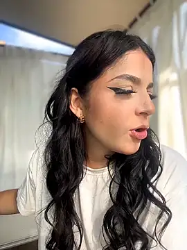 ArieliciousXXX online show from 7, 3, 2026