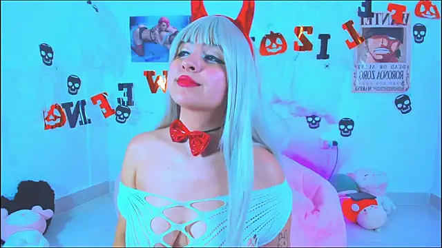 Miaengels  online show from 13, 10, 2025