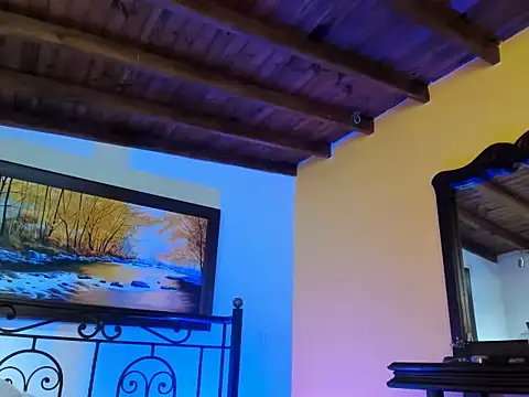 Snapshot of Zulyhenao chatting on 12, 10, 2025 Zulyhenao online show from 12, 10, 2025