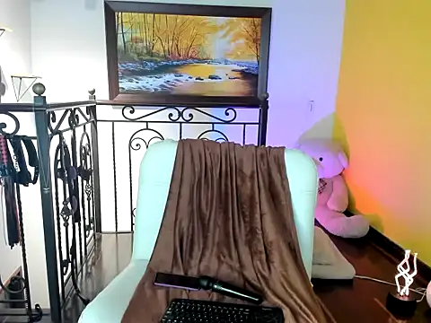 Snapshot of Zulyhenao chatting on 8, 11, 2025 Zulyhenao online show from 8, 11, 2025