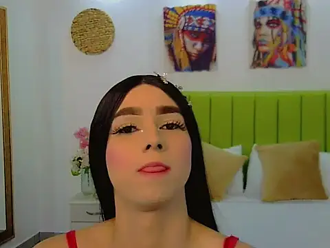 Snapshot of Luna_LaFontaine chatting on 11, 10, 2025 Luna LaFontaine online show from 11, 10, 2025