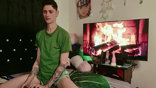 Snapshot of Tyler_cat chatting on 2, 10, 2025 Tyler cat online show from 2, 10, 2025