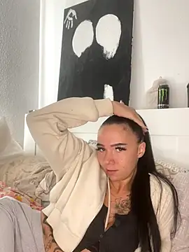 Snapshot of YoungZoexx chatting on 2, 10, 2025 YoungZoexx online show from 2, 10, 2025