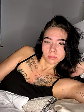 Snapshot of YoungZoexx chatting on 15, 11, 2025 YoungZoexx online show from 15, 11, 2025