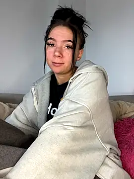 Snapshot of YoungZoexx chatting on 19, 11, 2025 YoungZoexx online show from 19, 11, 2025