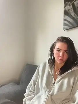 Snapshot of YoungZoexx chatting on 19, 12, 2025 YoungZoexx online show from 19, 12, 2025