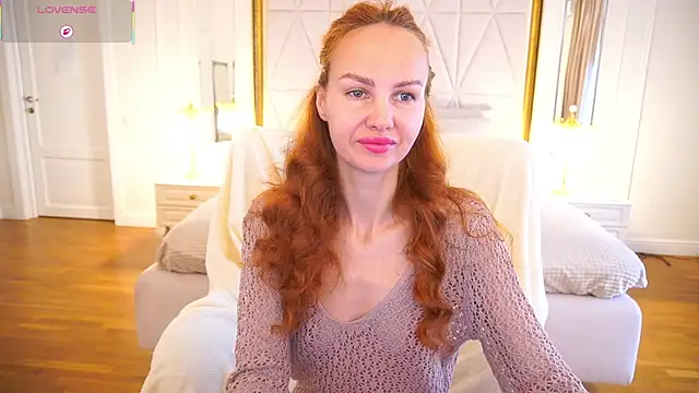 Snapshot of GingerGaze chatting on 10, 5, 2026 GingerGaze online show from 10, 5, 2026