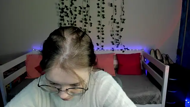 shy elina01 online show from 21, 10, 2025