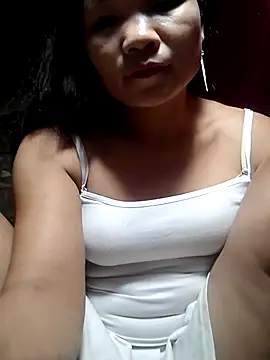 Snapshot of maybaby- chatting on 3, 10, 2025 maybaby- online show from 3, 10, 2025