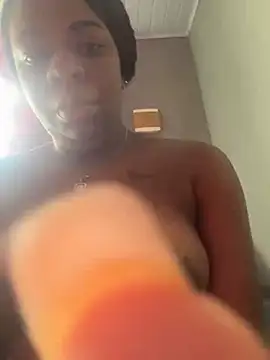 Snapshot of Priihmedeiros chatting on 19, 11, 2025 Priihmedeiros online show from 19, 11, 2025