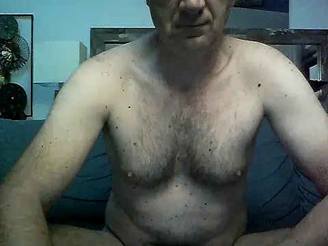 Snapshot of Vintermelon2 chatting on 21, 10, 2025 Vintermelon2 online show from 21, 10, 2025