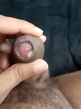 Snapshot of Elegant_Guy chatting on 17, 11, 2025 Elegant Guy online show from 17, 11, 2025